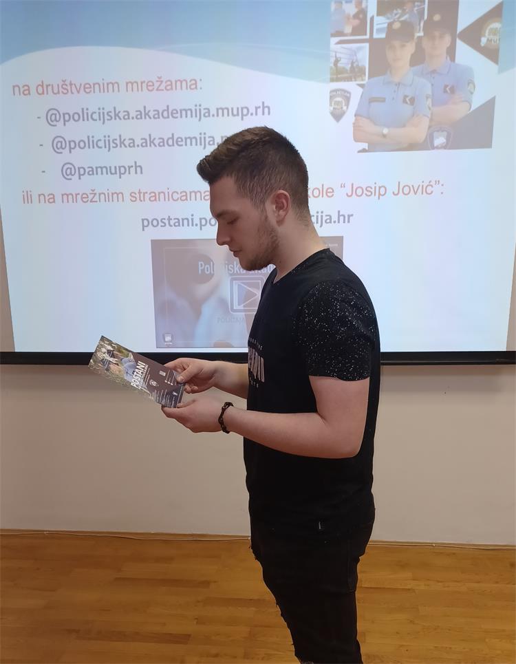 Slika /Novi direktorij/Nove slike-MUP/Postani policajac 001.jpg